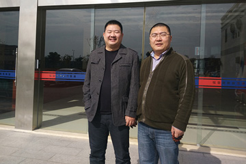 2014年11月-與悅?cè)輫H教育集團(tuán)周總合影